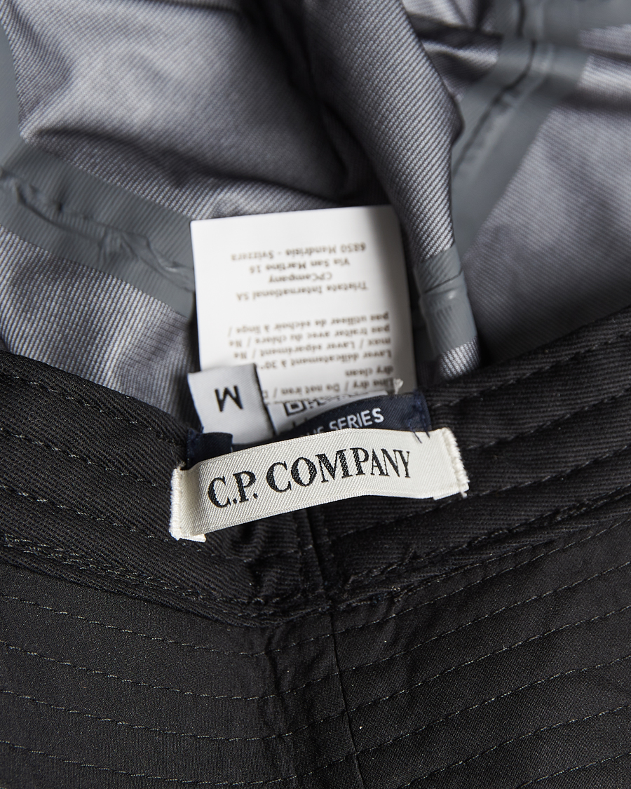 Herr | C.P. Company Metropolis Gore-Tex Bucket Hat Black | C.P. Company | Metropolis Gore-Tex Bucket Hat Black