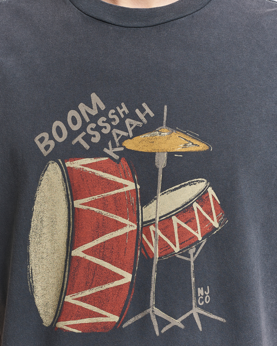 Herr | T-Shirts | Nudie Jeans | Koffe Printed Crew Neck T-Shirt Antracite
