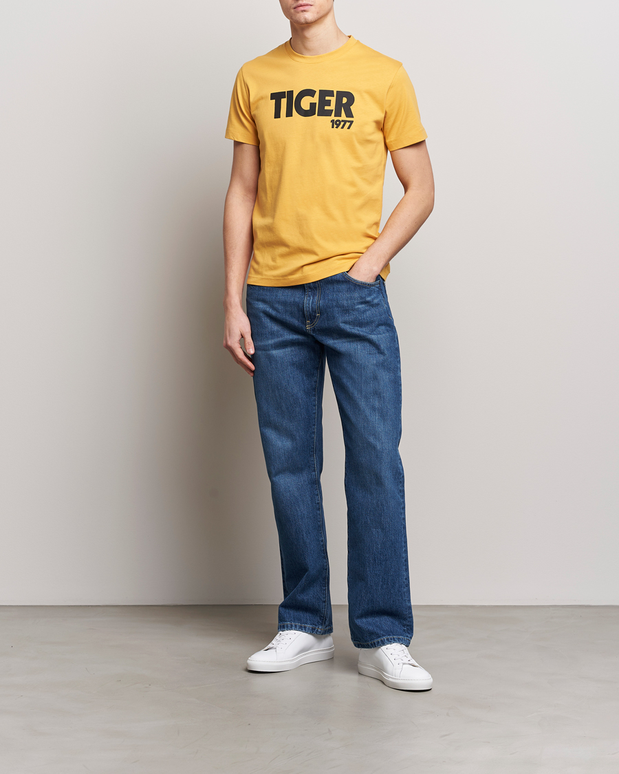 Herr | T-Shirts | Tiger of Sweden | Dillan Crew Neck T-Shirt Yellow