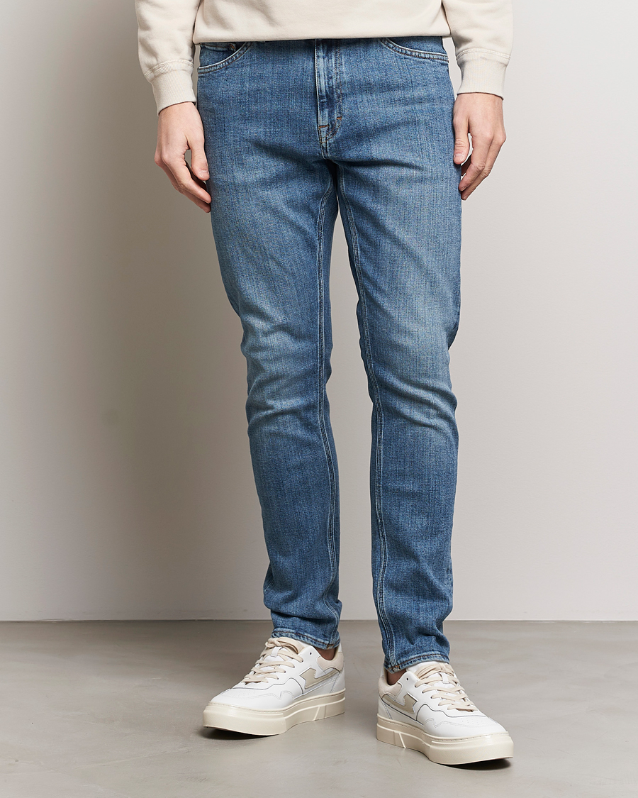 Herr | Business & Beyond | Tiger of Sweden | Evolve Jeans Dust Blue