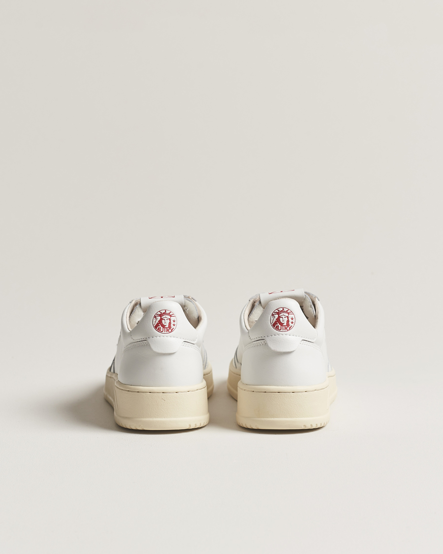 Herr | Autry Medalist Low Leather Sneaker White/Red | Autry | Medalist Low Leather Sneaker White/Red