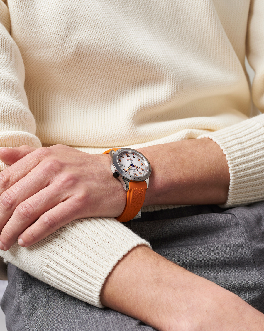 Herr | Skandinaviska specialister | Sjöö Sandström | Royal Steel Worldtimer 41mm Annual Edition Orange