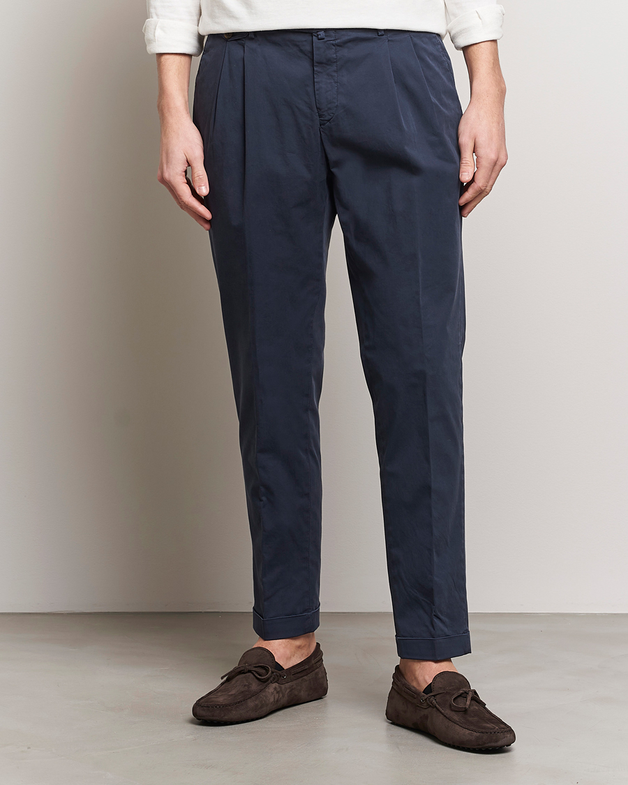 Herr | Byxor | Briglia 1949 | Easy Fit Pleated Cotton Stretch Chino Navy