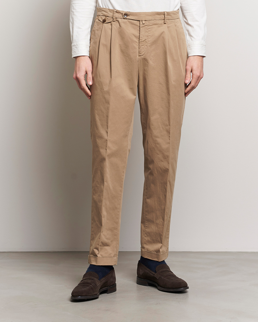 Herr | Byxor | Briglia 1949 | Easy Fit Pleated Cotton Stretch Chino Taupe