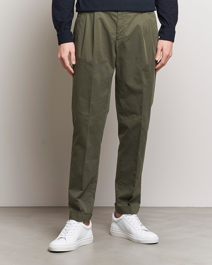 Herr | Chinos | Briglia 1949 | Easy Fit Pleated Cotton Stretch Chino Olive