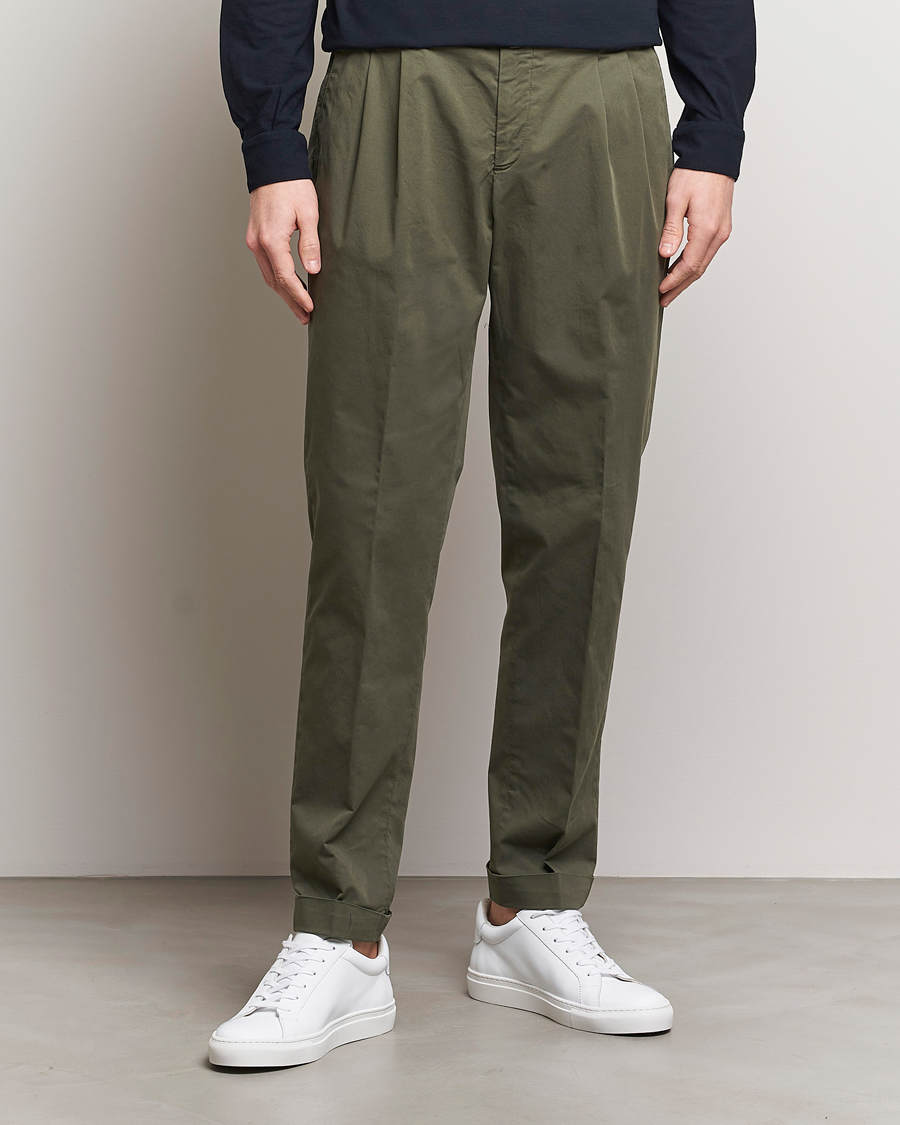 Herr | Byxor | Briglia 1949 | Easy Fit Pleated Cotton Stretch Chino Olive