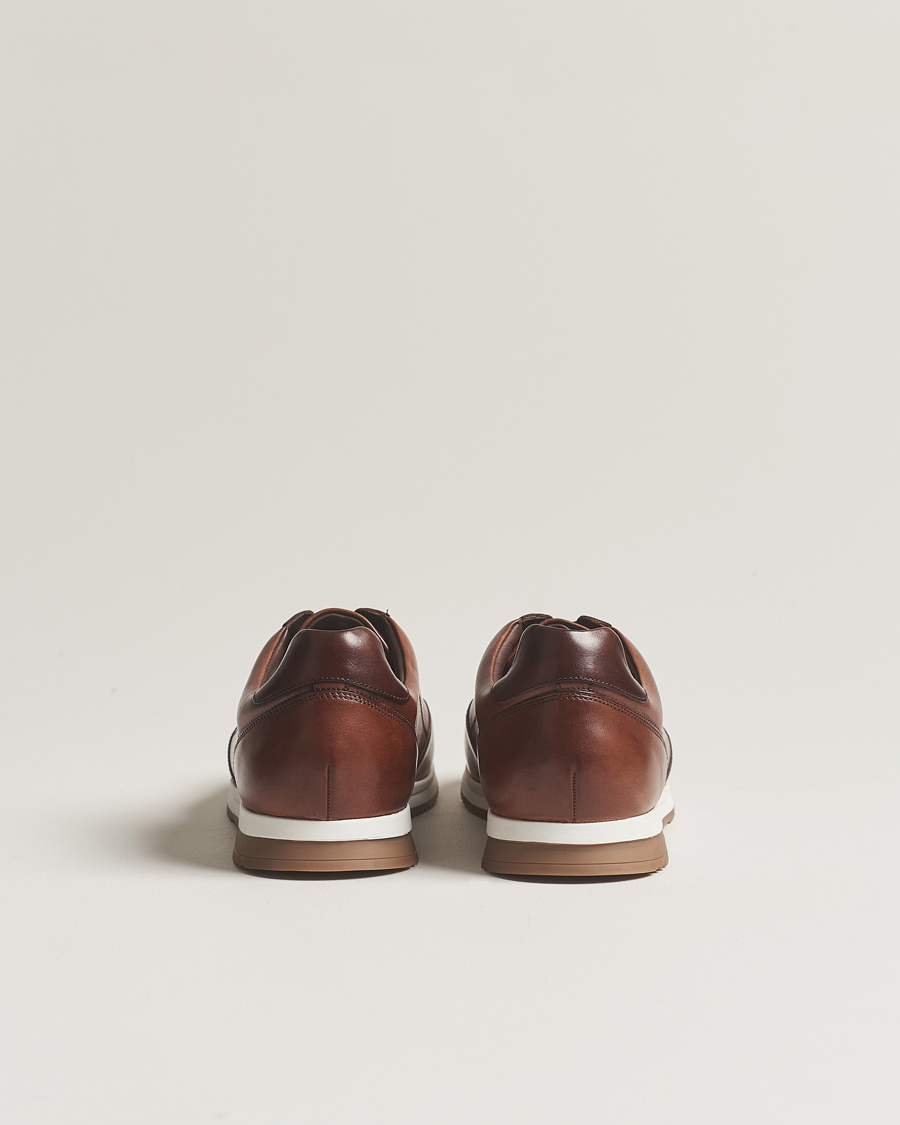 Herr | Sneakers | Loake Shoemakers | Bannister Leather Running Sneaker Cedar