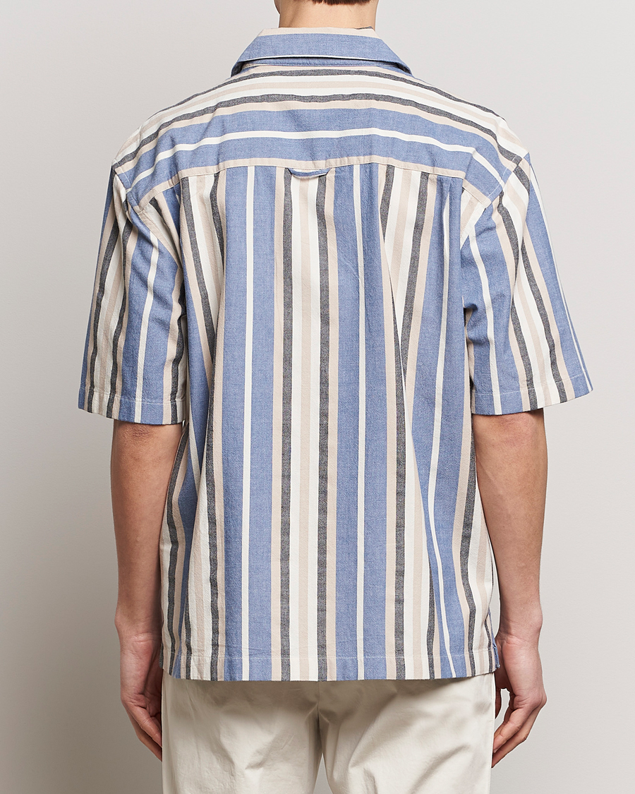 Herr | Skjortor | GANT | Relaxed Fit Wide Stripe Short Sleeve Shirt Rich Blue