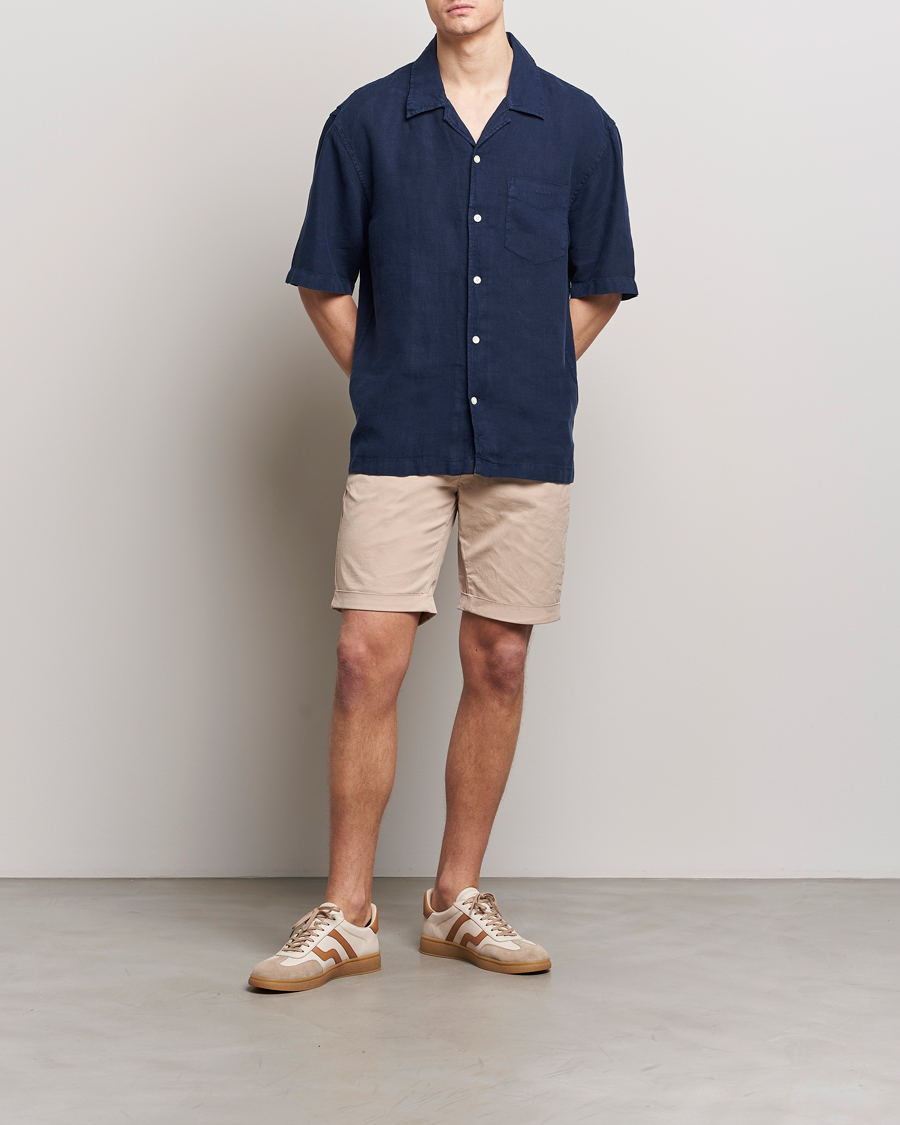 Herr | Skjortor | GANT | Relaxed Fit Linen Resort Short Sleeve Shirt Marine