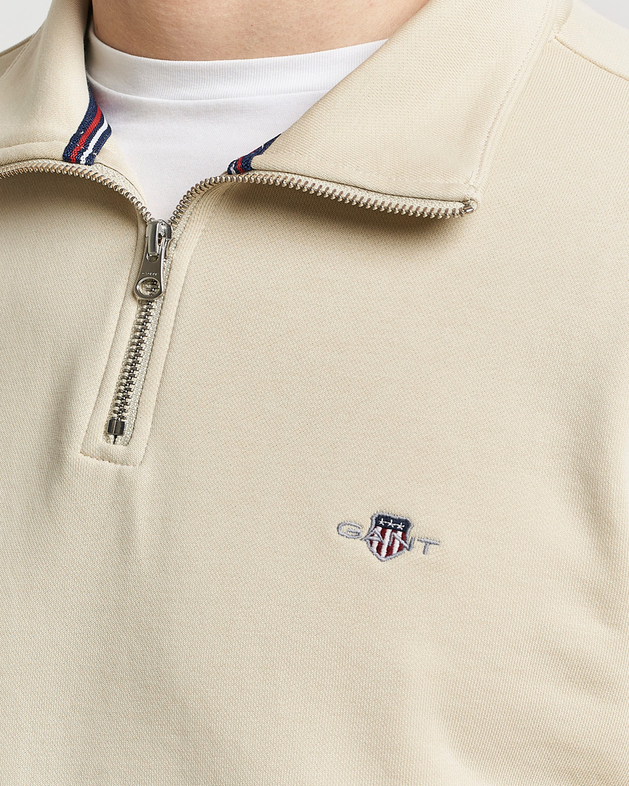 Herr | Tröjor | GANT | Original Shield Half Zip Sweater Silky Beige