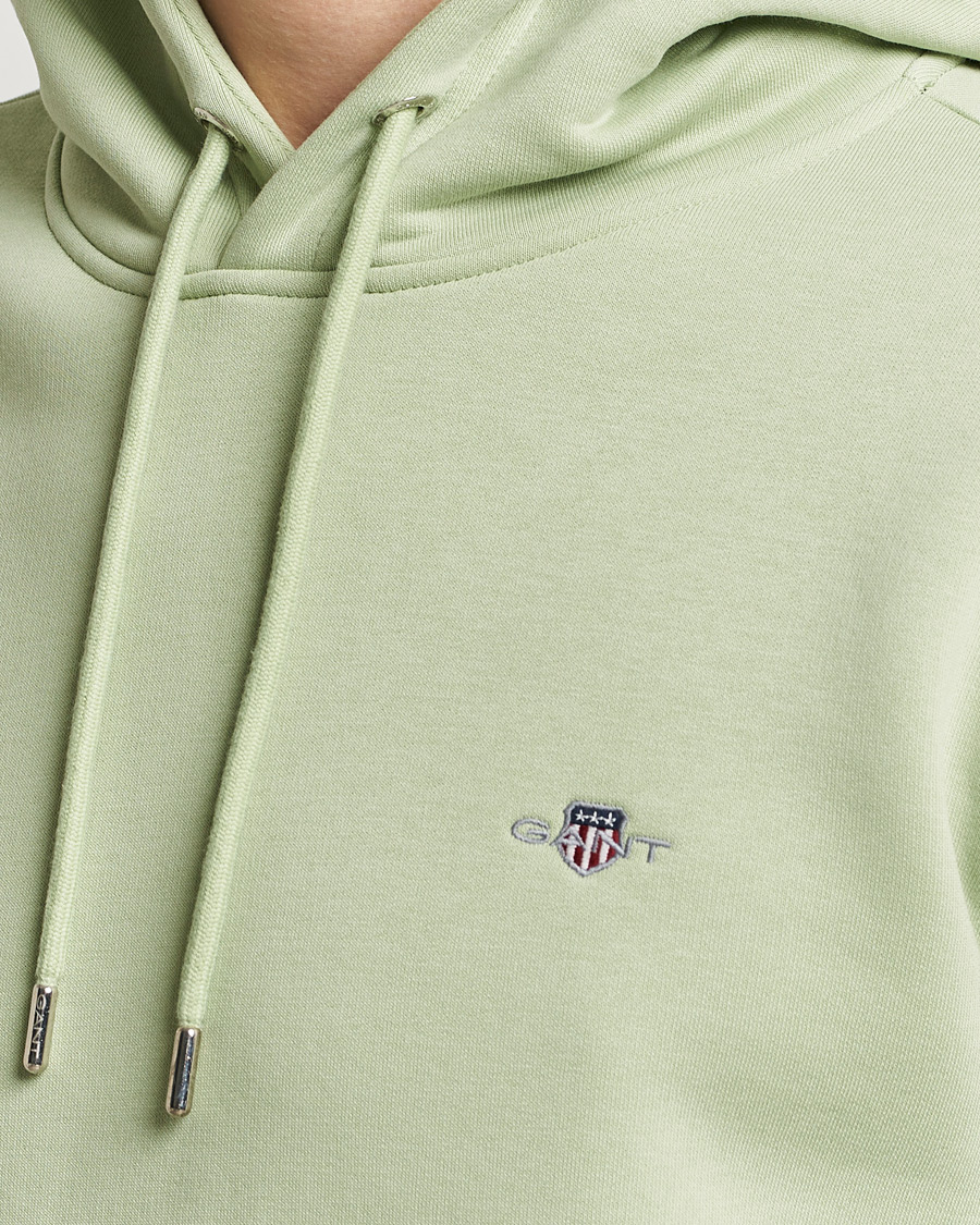 Herr | Tröjor | GANT | Original Shield Logo Hoodie Milky Matcha