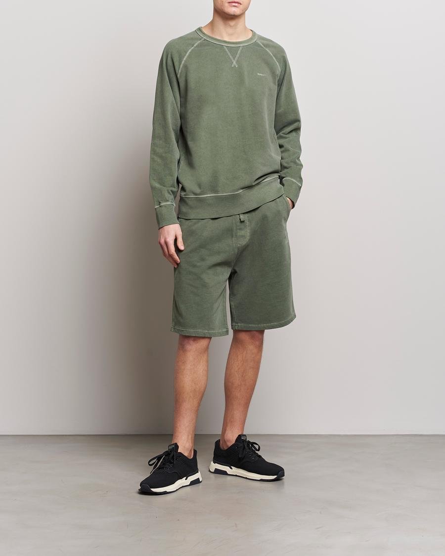 Herr | Tröjor | GANT | Sunbleached Crew Neck Sweatshirt Pine Green