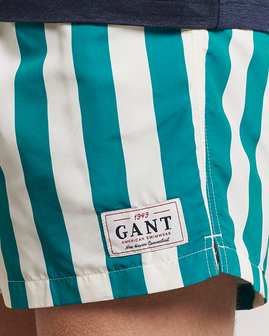 Herr | Badbyxor | GANT | Blockstriped Swimshorts Ocean Turquoise