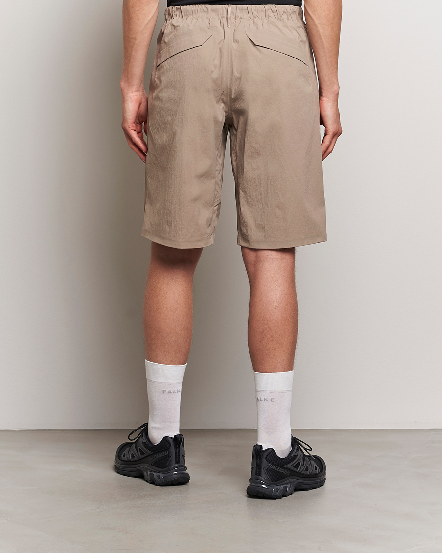 Herr | Shorts | Arc'teryx Veilance | Spere Lightweight Water Repellent Shorts Soil