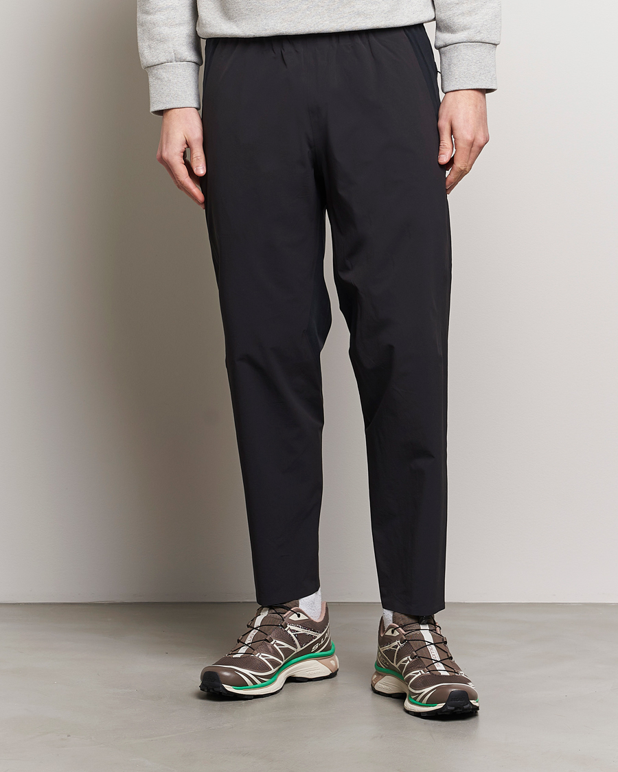 Herr | Contemporary Creators | Arc'teryx Veilance | Secant Lightweight Casual Pants Black