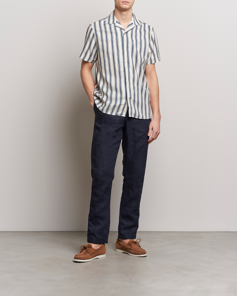 Herr | Skjortor | Morris | Printed Short Sleeve Shirt Navy/Beige
