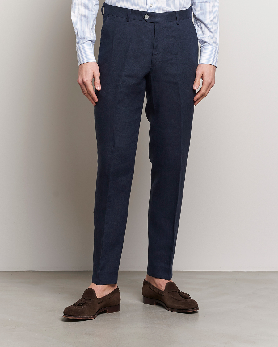 Herr | Kostymbyxor | Oscar Jacobson | Denz Linen Trousers Navy