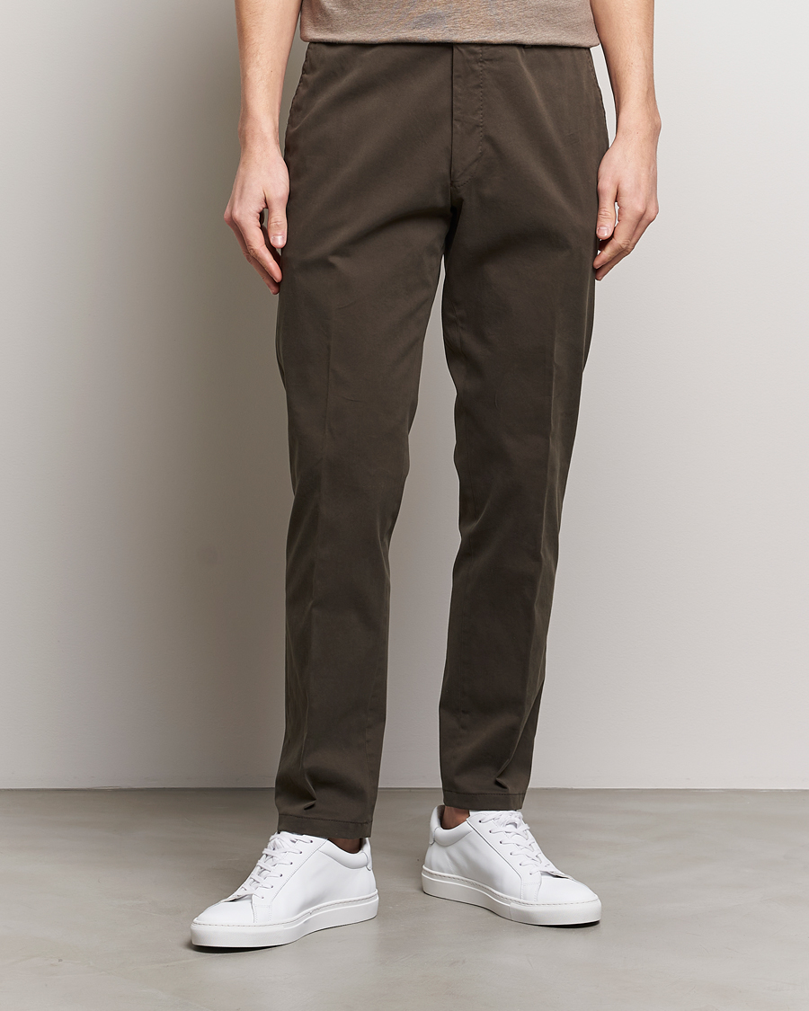 Herr | Chinos | Oscar Jacobson | Denz Casual Cotton Trousers Olive