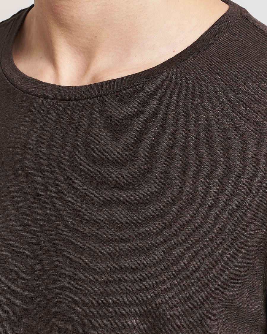 Herr | T-Shirts | Oscar Jacobson | Kyran Linen T-Shirt Brown