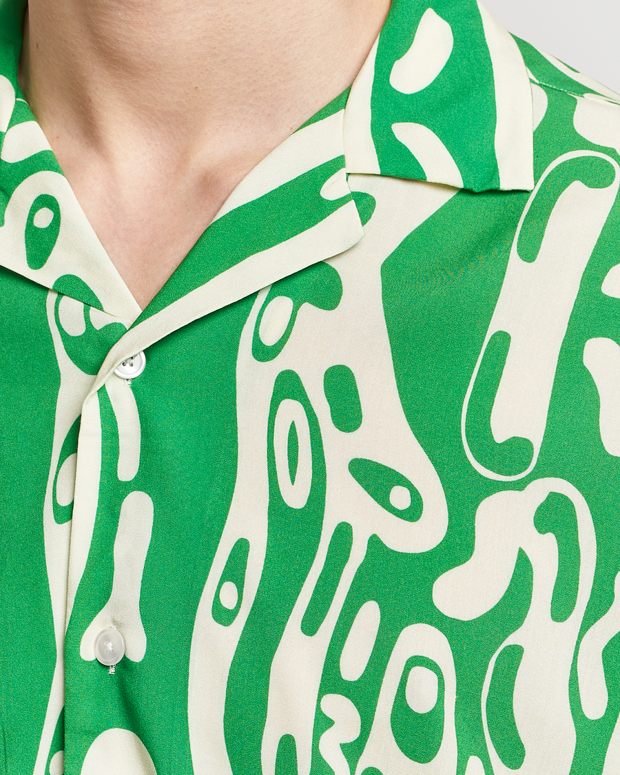 Herr | Skjortor | OAS | Viscose Resort Short Sleeve Shirt Verdant