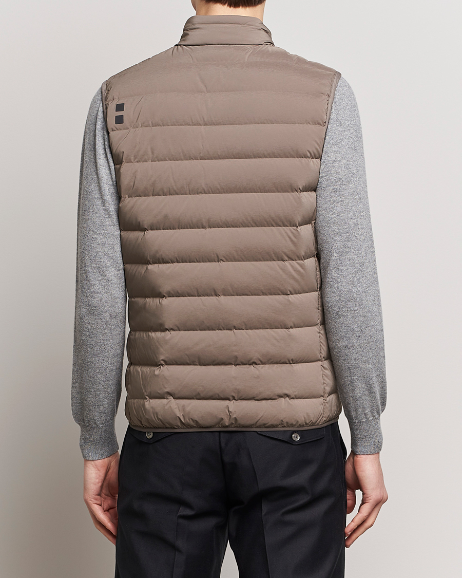 Herr | Västar | UBR | Sonic Vest Dark Sand