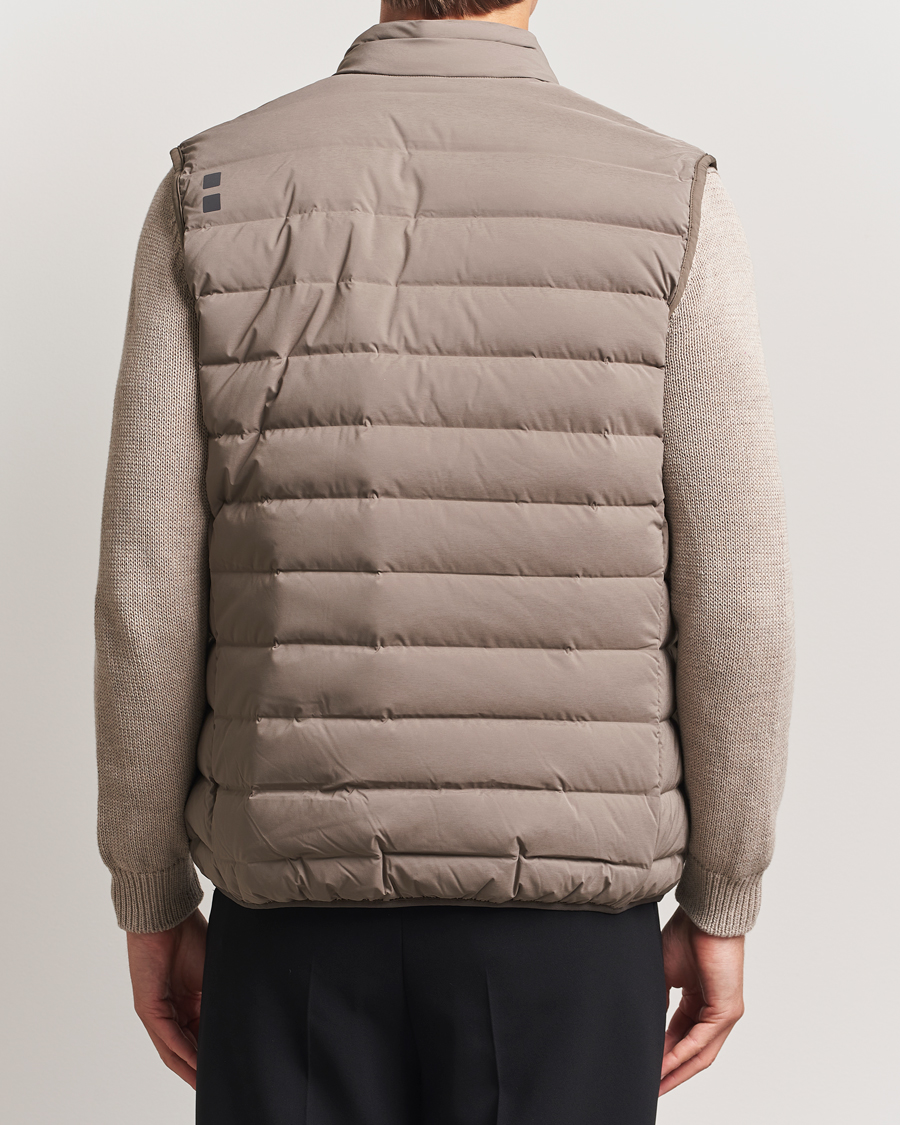 Herr | Västar | UBR | Sonic Vest Dark Sand