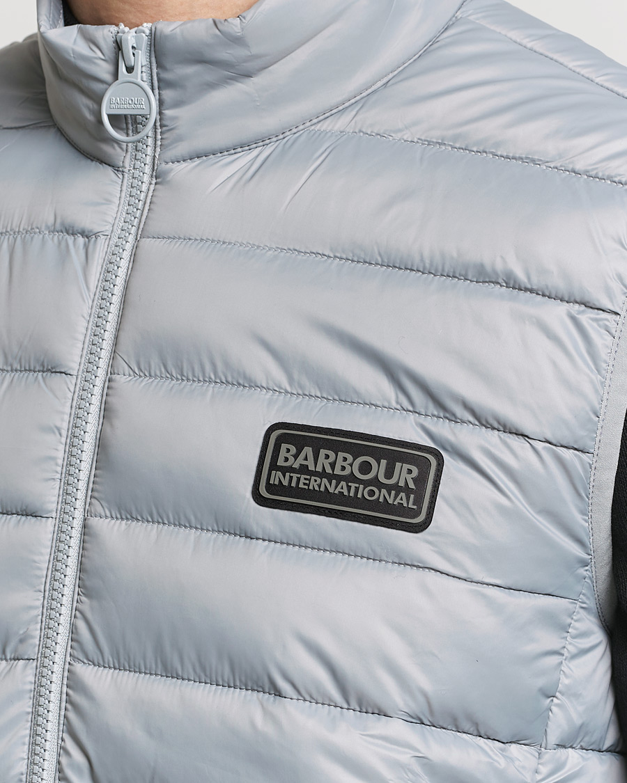 Herr | Jackor | Barbour International | Tourer Reed Gilet Ultimate Grey