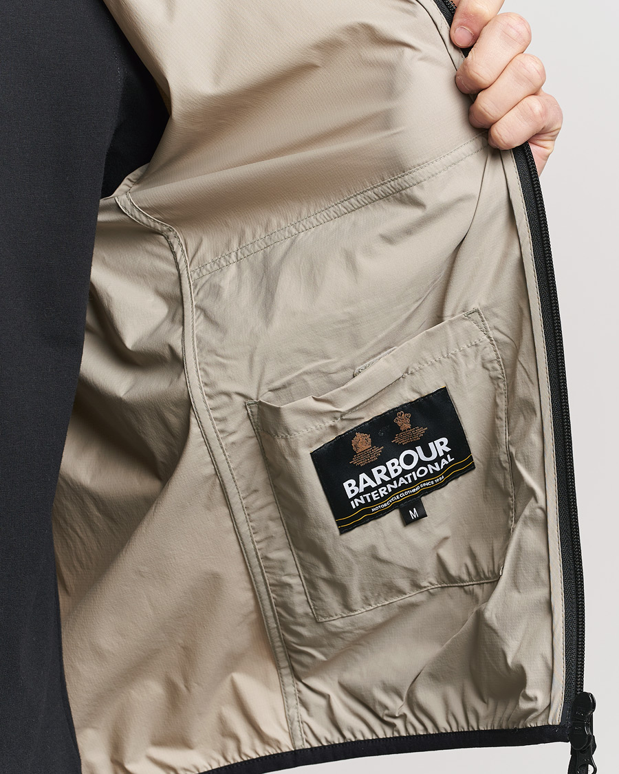 Herr | Jackor | Barbour International | Rail Lightweight Jacket Concrete