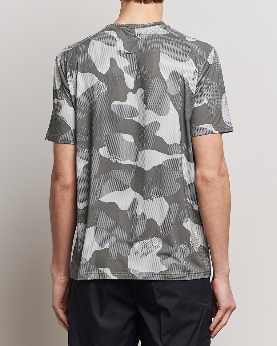 Herr | T-Shirts | RLX Ralph Lauren | Peached Airflow Camo Crew Neck T-Shirt Grey