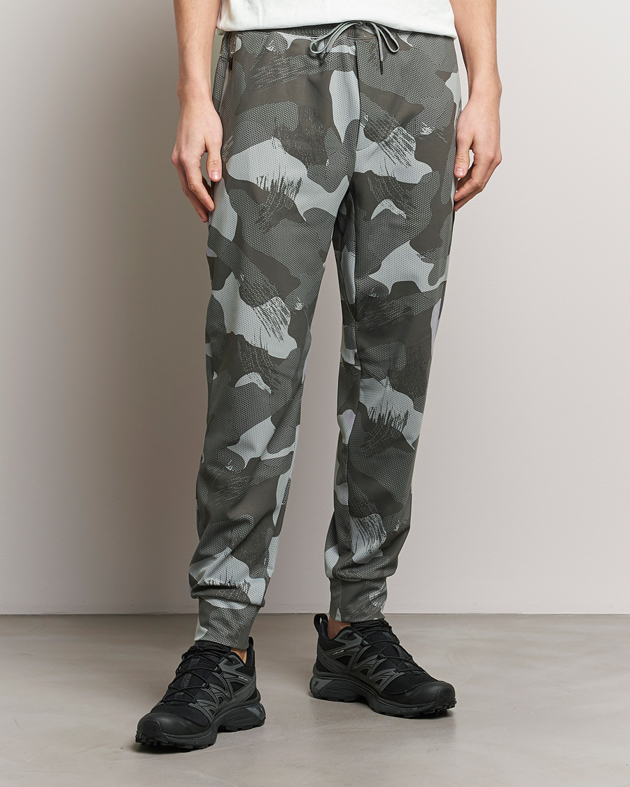 Herr | Active | RLX Ralph Lauren | Warp Tech Jersey Camo Sweatpants Grey