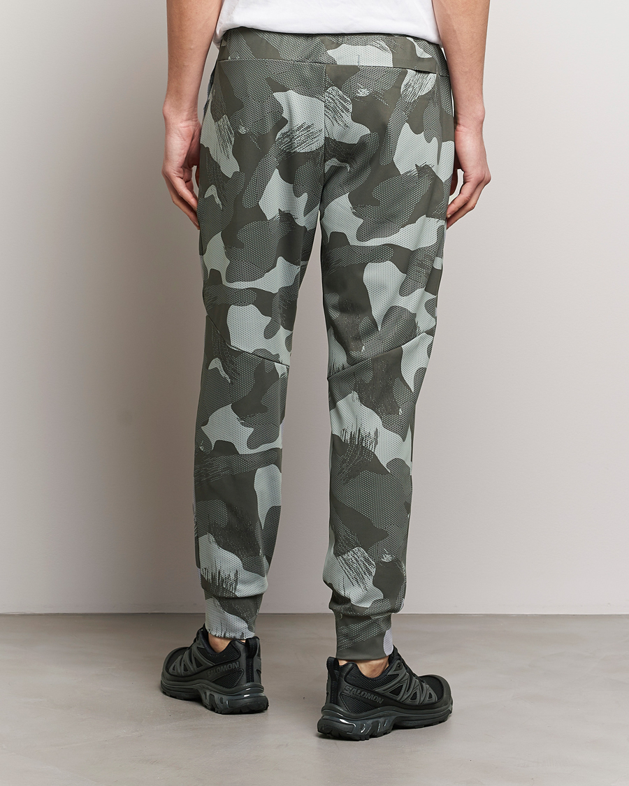 Herr | Byxor | RLX Ralph Lauren | Warp Tech Jersey Camo Sweatpants Grey
