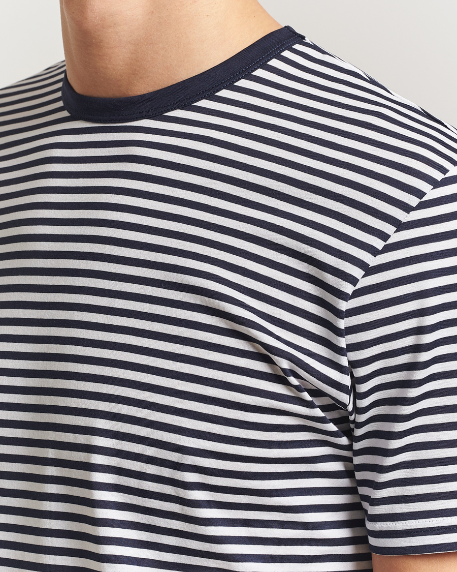 Herr | T-Shirts | Sunspel | Striped Crew Neck Q82 Cotton T-Shirt White/Navy