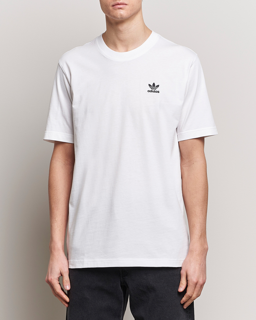 Herr | Vita t-shirts | adidas Originals | Essential Crew Neck T-Shirt White