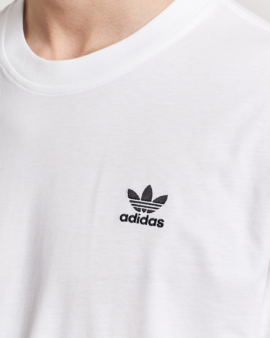 Herr | T-Shirts | adidas Originals | Essential Crew Neck T-Shirt White
