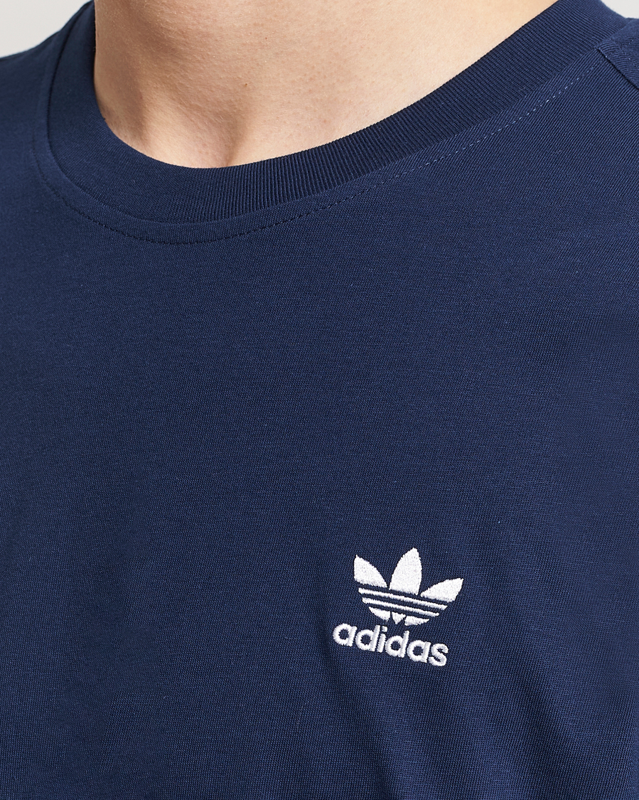 Herr | T-Shirts | adidas Originals | Essential Crew Neck T-Shirt Nindig