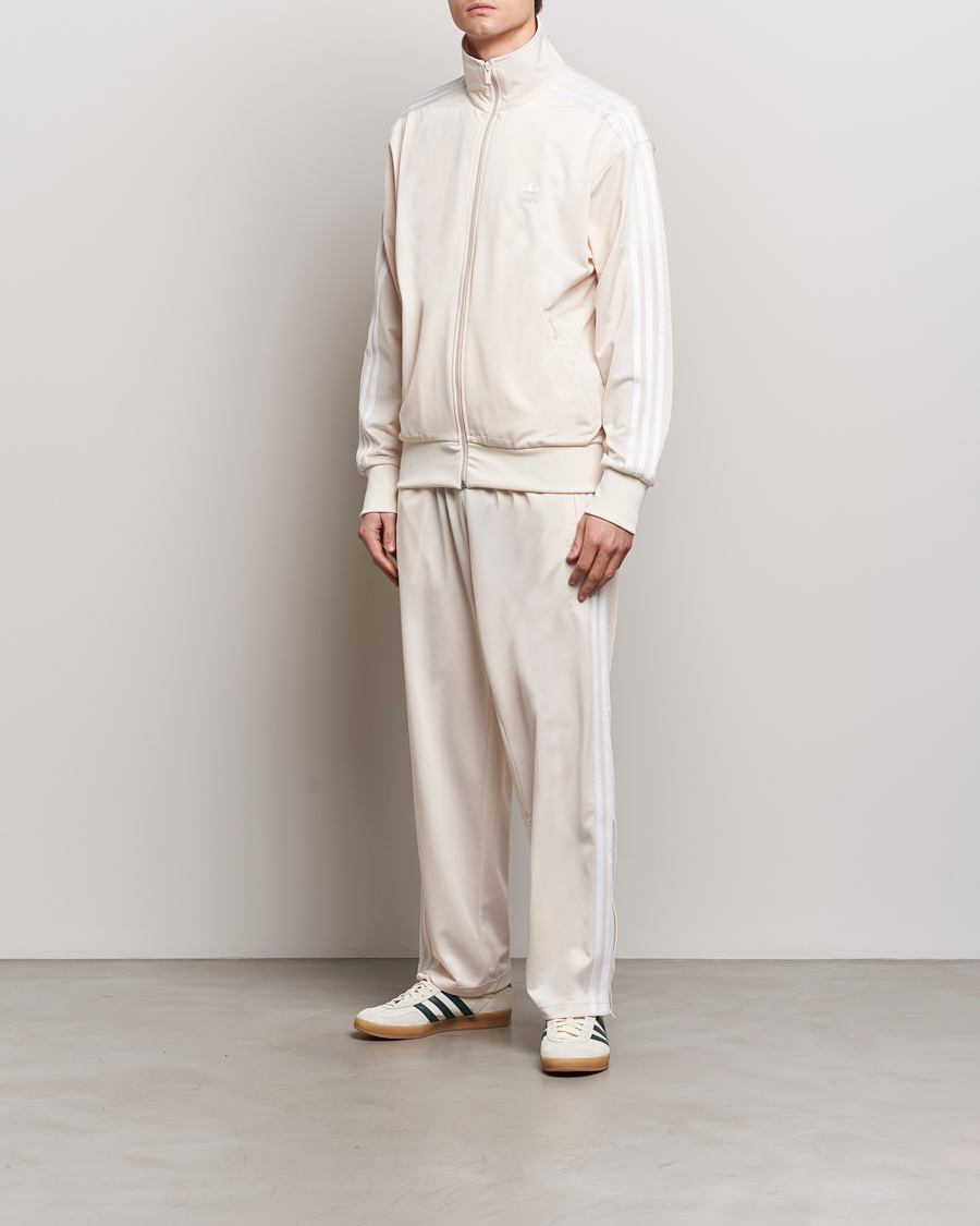 Herr | Byxor | adidas Originals | Firebird Sweatpants Won White