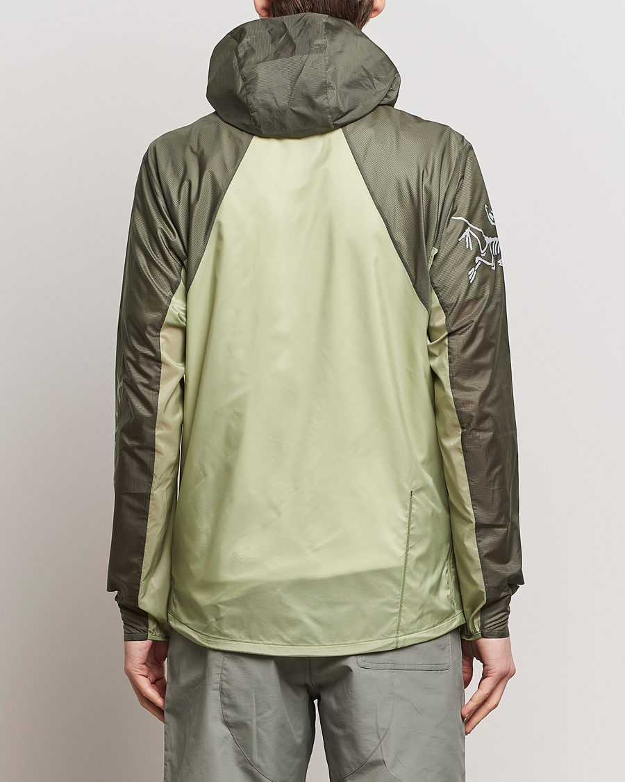 Herr | Jackor | Arc'teryx | Norvan Windshell Hooded Jacket Forage/Chloris