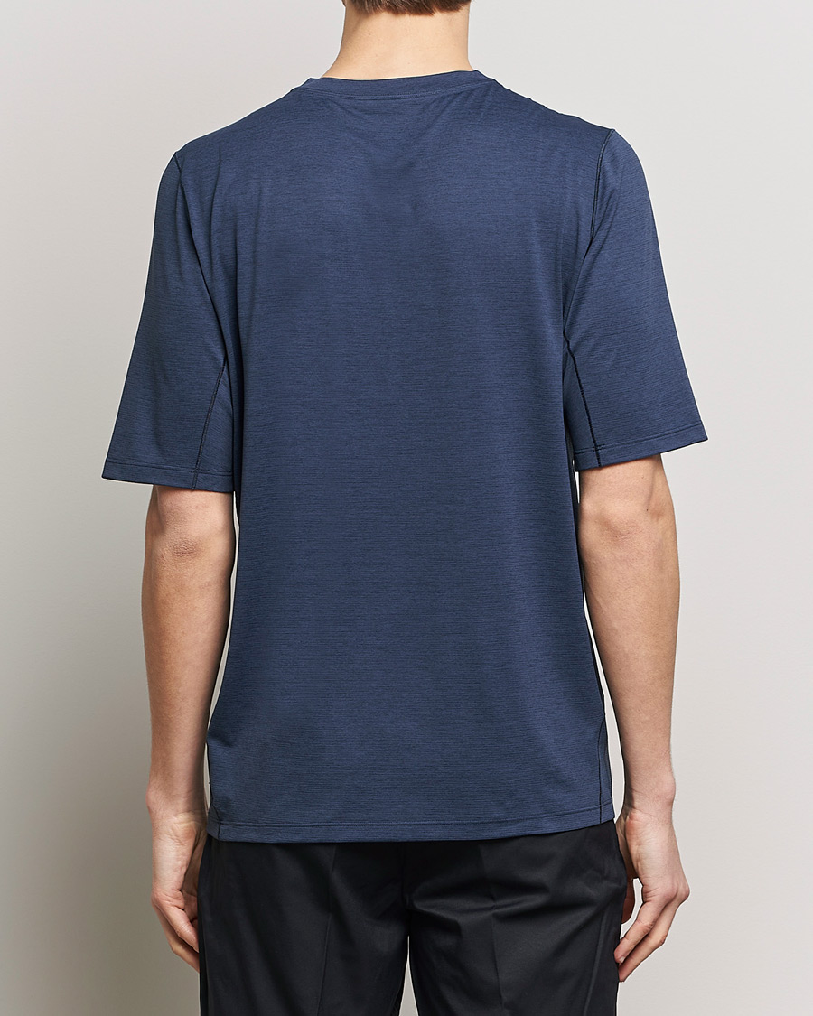 Herr | T-Shirts | Arc'teryx | Cormac Crew Neck T-Shirt Black Sapphire Heather