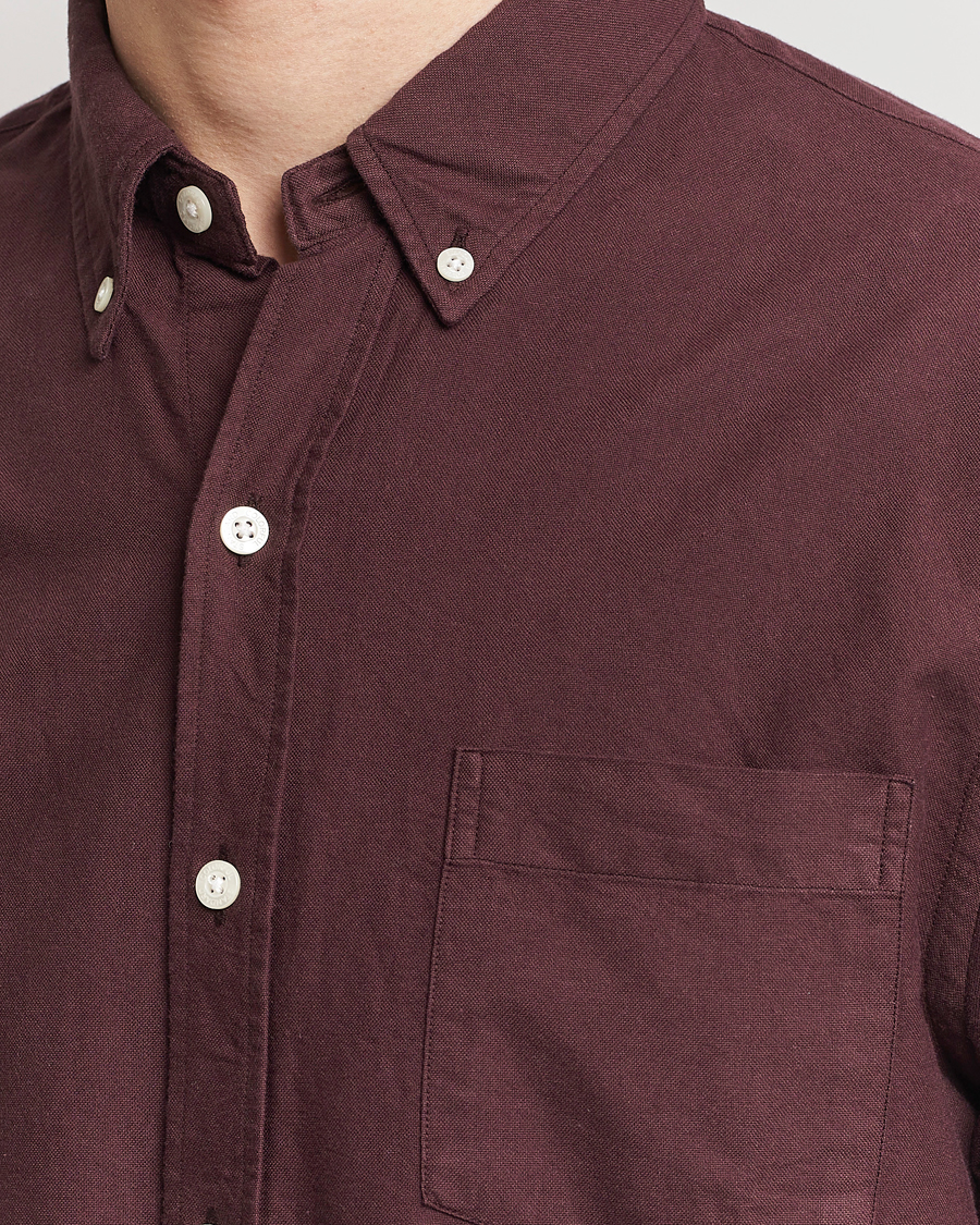 Herr | Skjortor | Colorful Standard | Classic Organic Oxford Button Down Shirt Oxblood Red