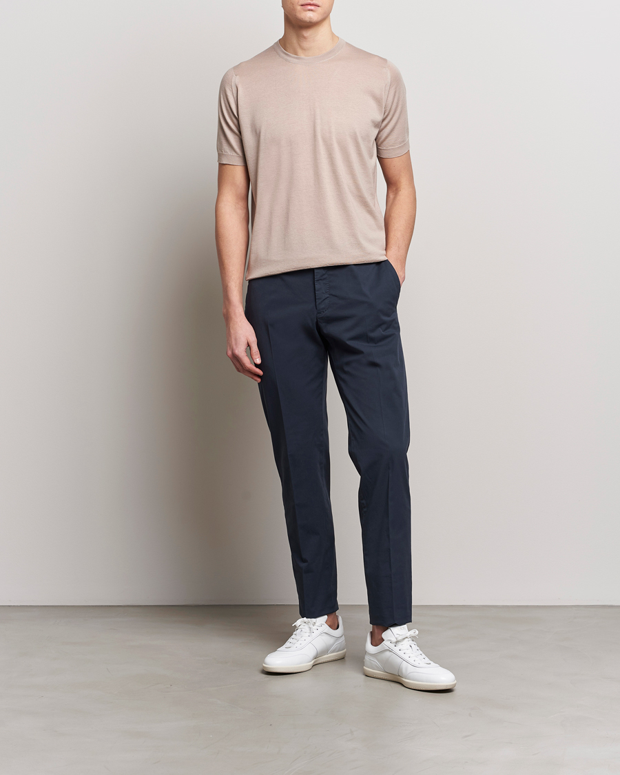 Herr | T-Shirts | John Smedley | Hilcote Wool/Sea Island Cotton T-Shirt Oat
