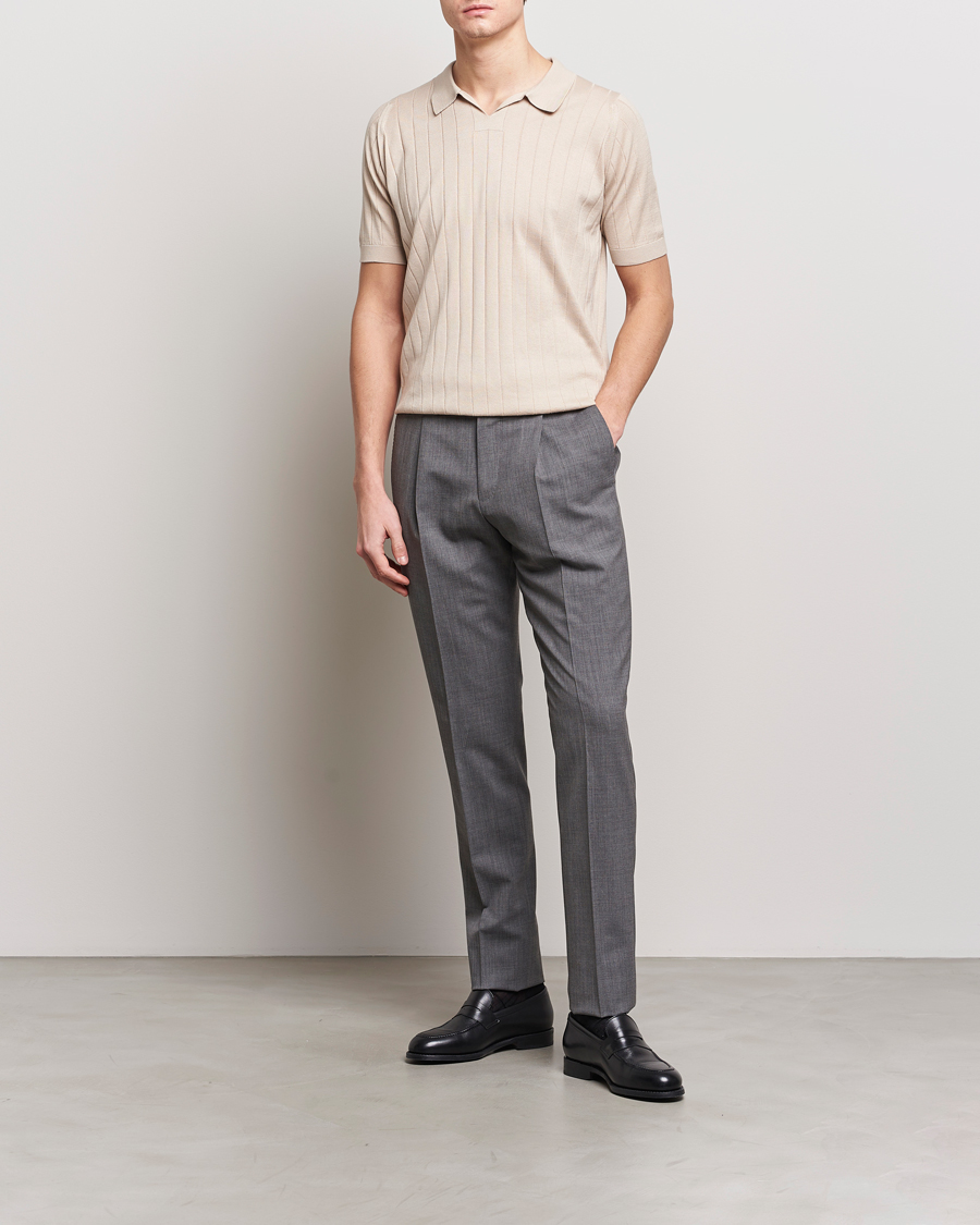Herr | Pikéer | John Smedley | Roper Open Collar Sea Island Polo Almond