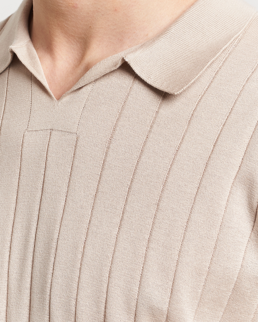Herr | Pikéer | John Smedley | Roper Open Collar Sea Island Polo Almond