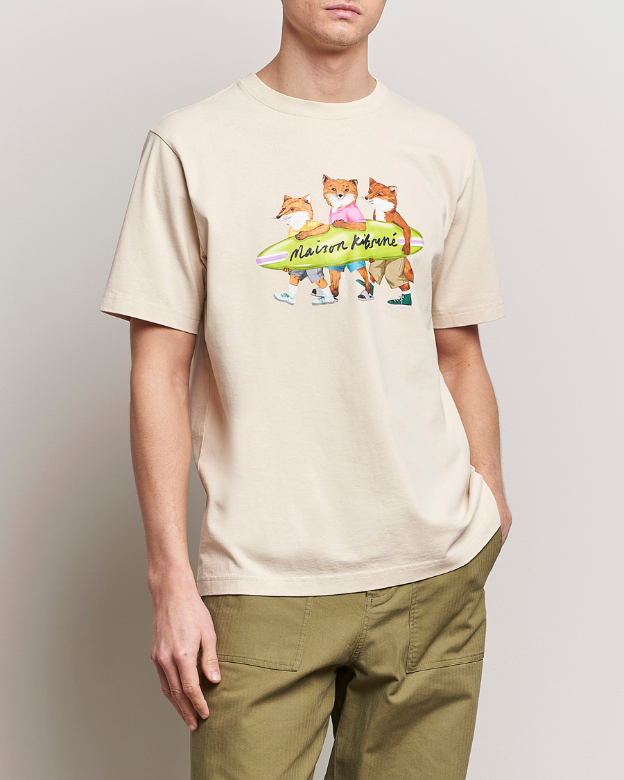 Herr | Avdelningar | Maison Kitsuné | Surfing Foxes T-Shirt Paper