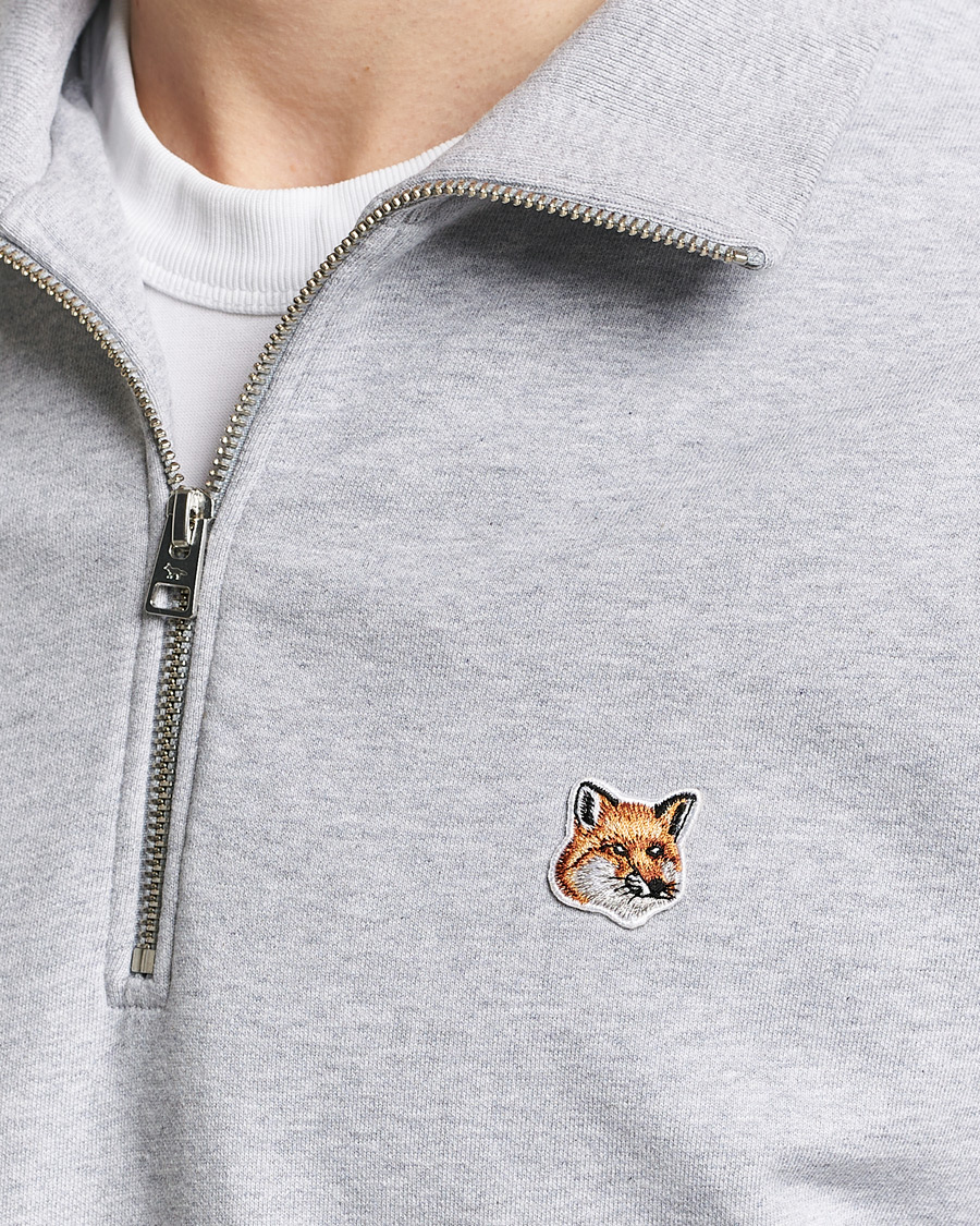 Herr | Tröjor | Maison Kitsuné | Fox Head Half Zip Sweatshirt Light Grey Melange