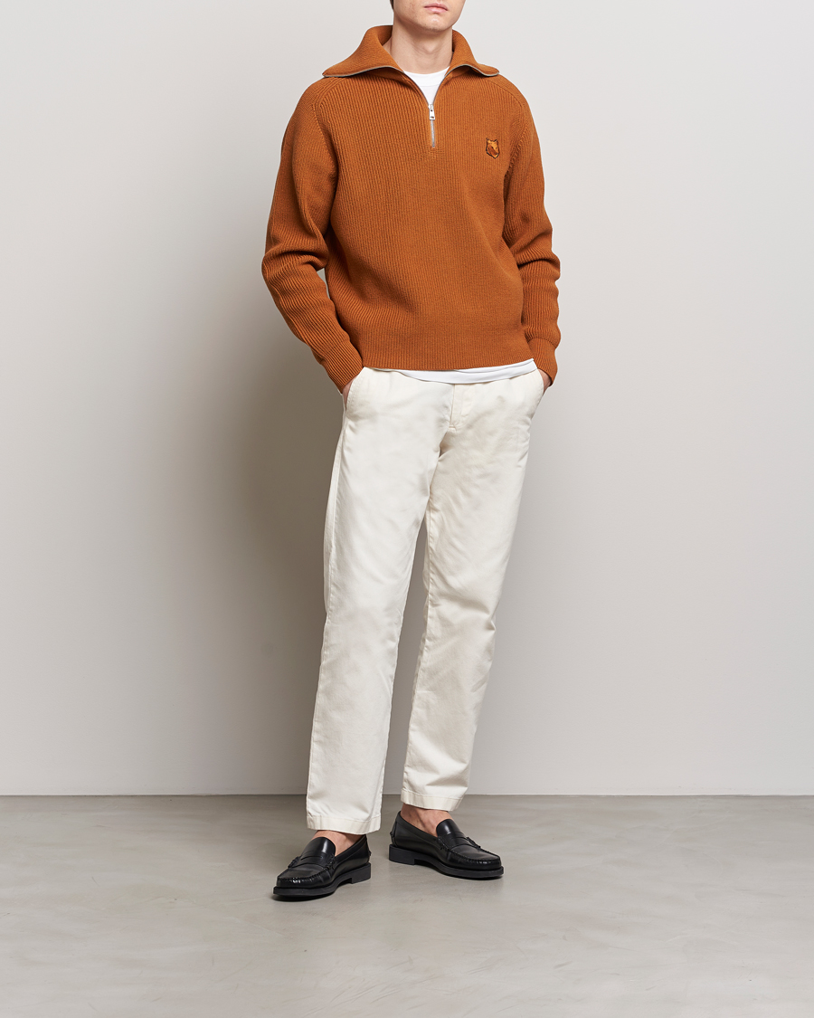 Herr | Tröjor | Maison Kitsuné | Tonal Fox Head Ribbed Half Zip Tobacco