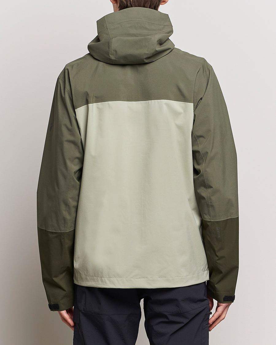 Herr | Jackor | Peak Performance | Trail Hipe Hooded Jacket Pine Needle/Limit Green