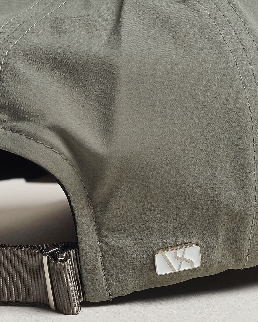 Herr | Hattar & kepsar | Varsity Headwear | Active Tech Cap Grey