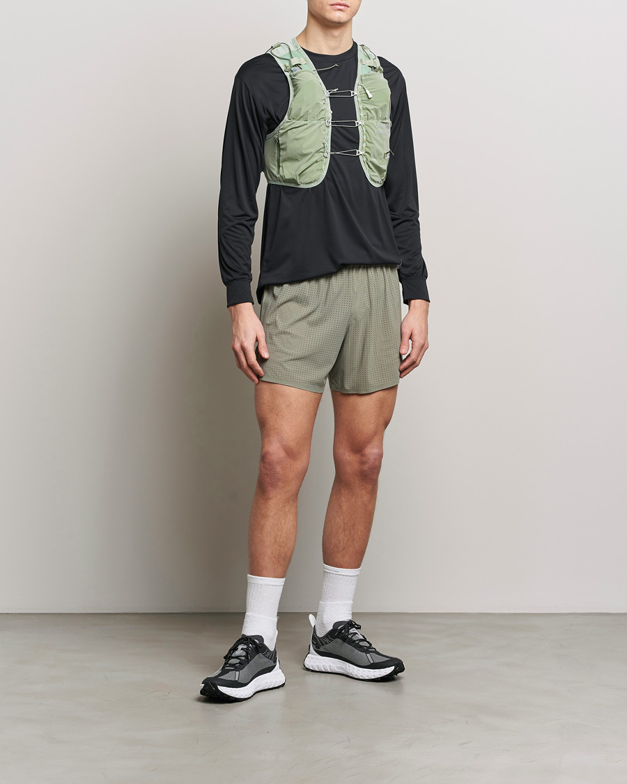 Herr | Shorts | Satisfy | Space-O 5 Inch Shorts Dark Sage