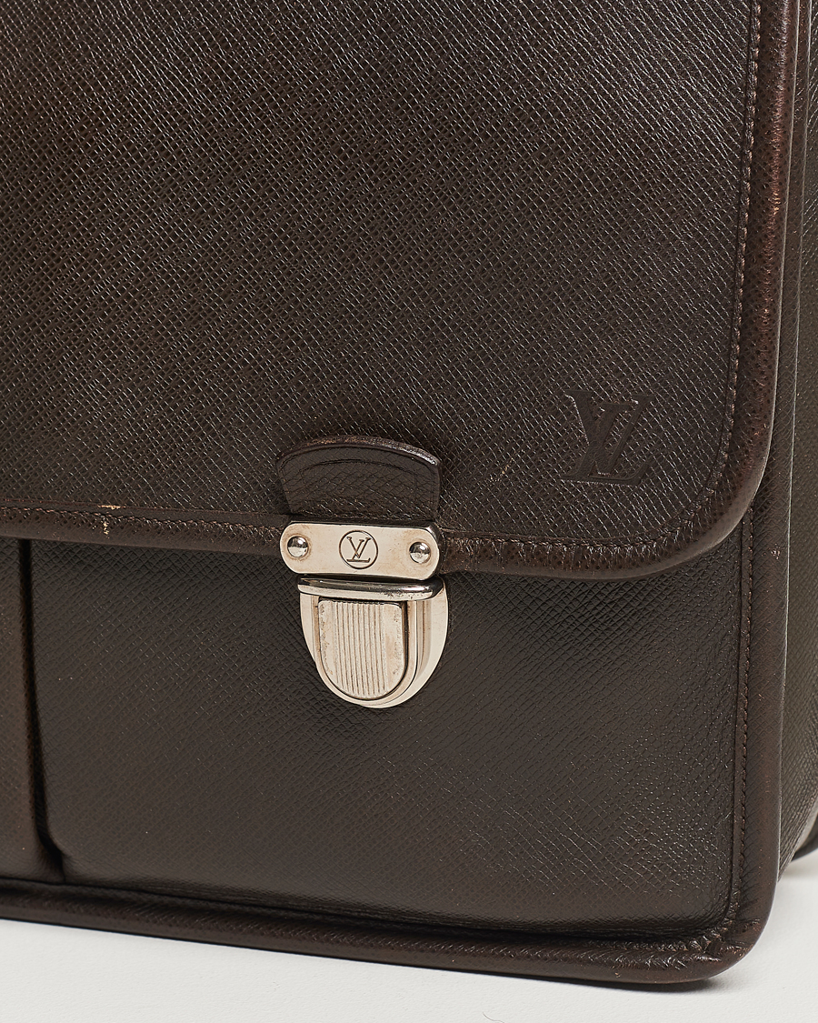 Herr | Louis Vuitton Pre-Owned Alexei Leather Messenger Bag Leather Brown | Louis Vuitton Pre-Owned | Alexei Leather Messenger Bag Leather Brown