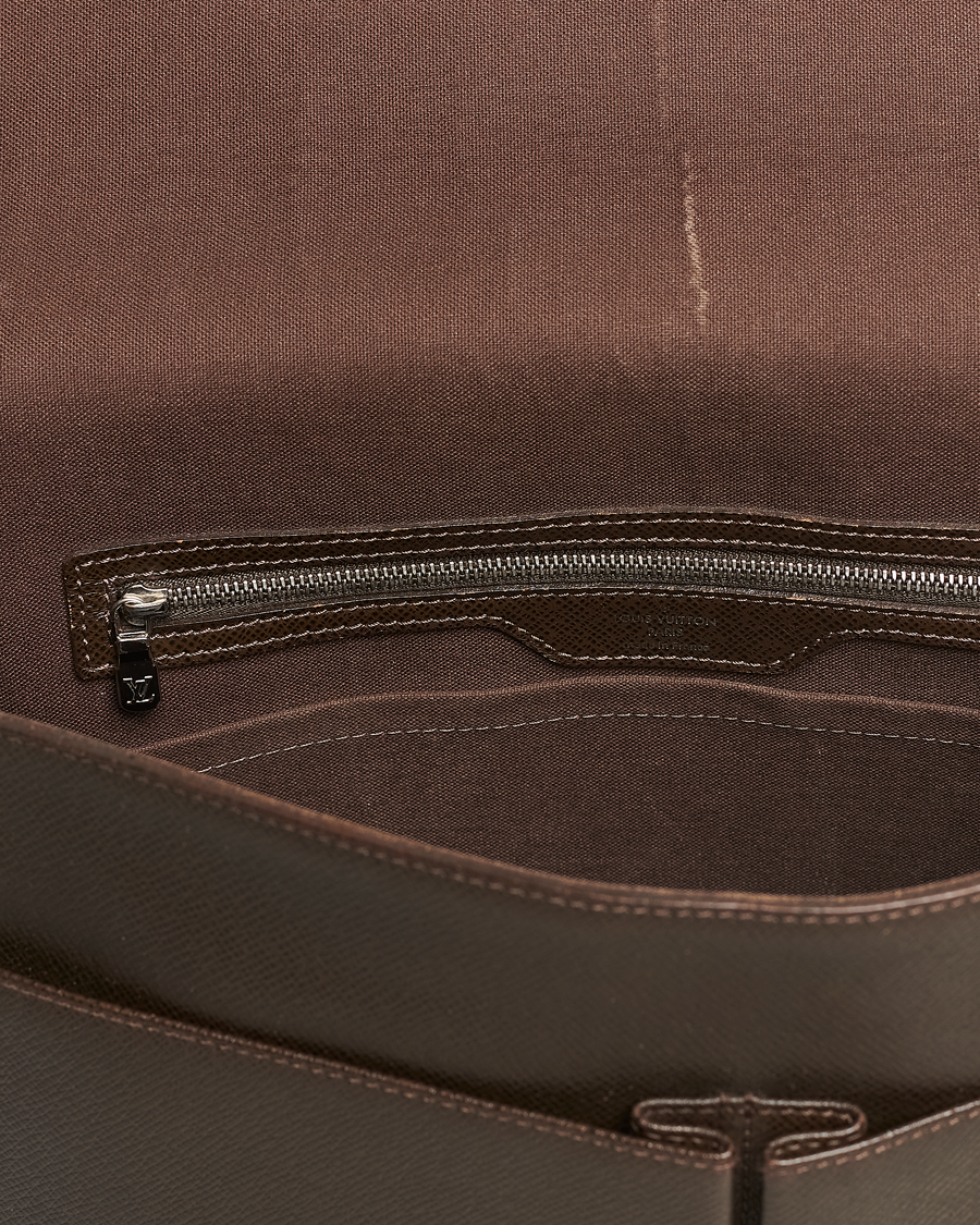 Herr | Louis Vuitton Pre-Owned Alexei Leather Messenger Bag Leather Brown | Louis Vuitton Pre-Owned | Alexei Leather Messenger Bag Leather Brown